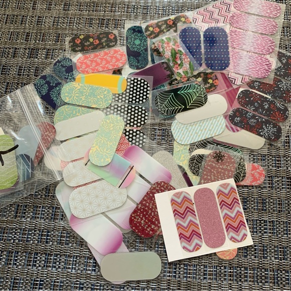 Jamberry Nail Wraps, Largest 6 sizes, Over 600 individual from Original Sheets - Picture 5 of 13